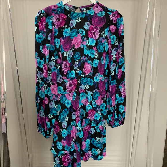 AFRM Ruffle Cutout Back Long Sleeve Dress - Picture 2 of 9